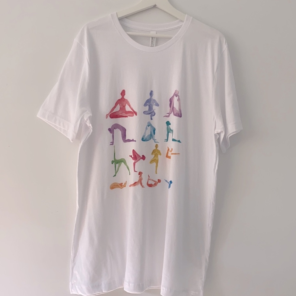 Yoga poses printed white t-shirt NWOT size XL